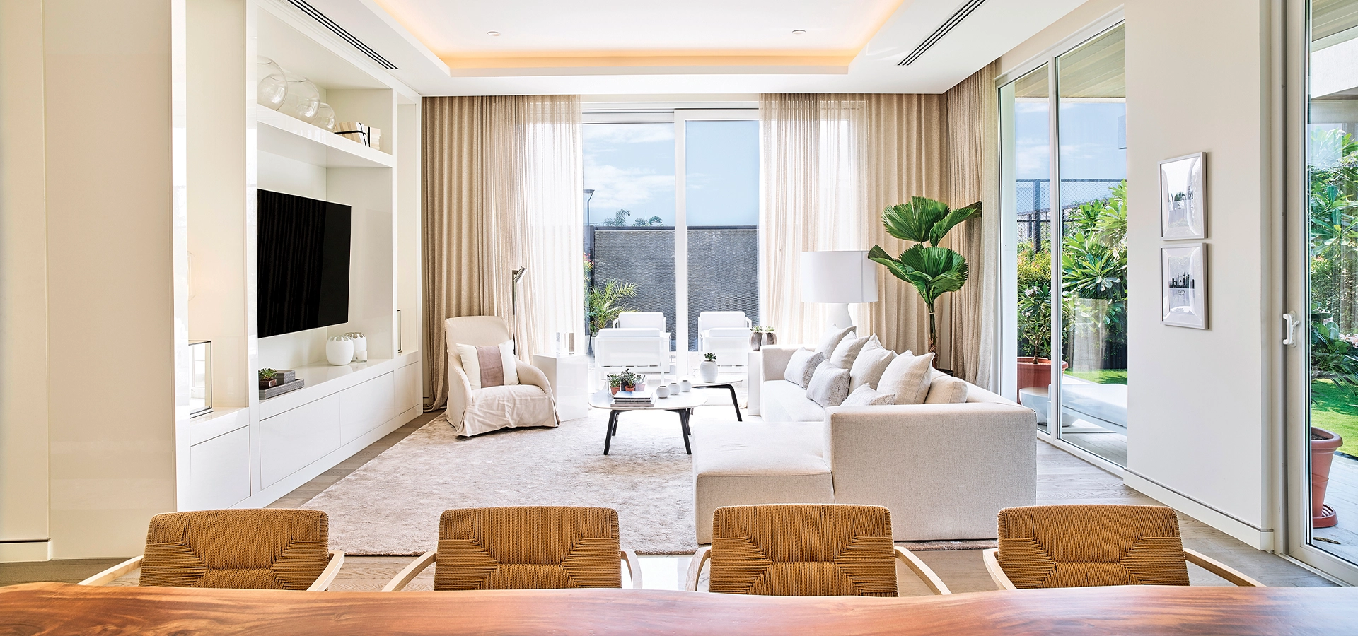 Things to keep in mind when investing in a luxury apartment